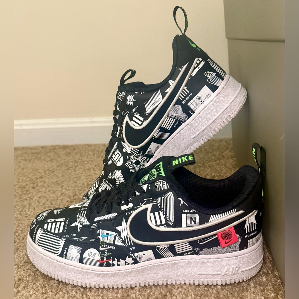 Rare Nike Air Force 1 ’07 LX “Worldwide Pack” Sneakers, Size 10